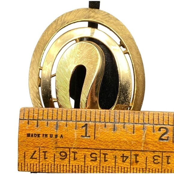 CROWN TRIFARI COMET SWIRL GOLDEN TONED TRIFANIUM CLIP ON EARRINGS VINTAGE 1960s - Picture 13 of 13